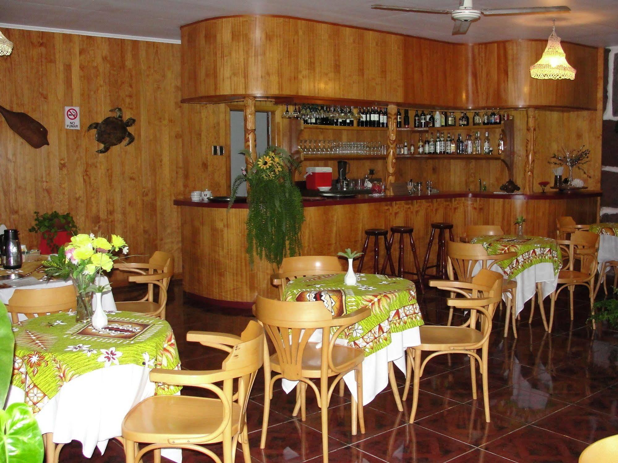 Iorana Isla De Pascua Hotel Hanga Roa Exteriör bild