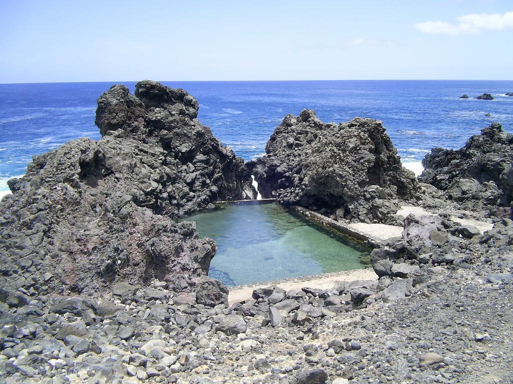 Iorana Isla De Pascua Hotel Hanga Roa Exteriör bild